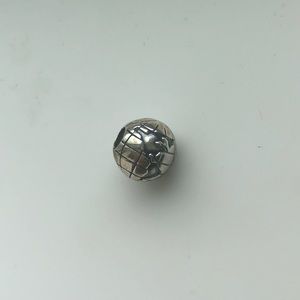Globe pandora clip charm